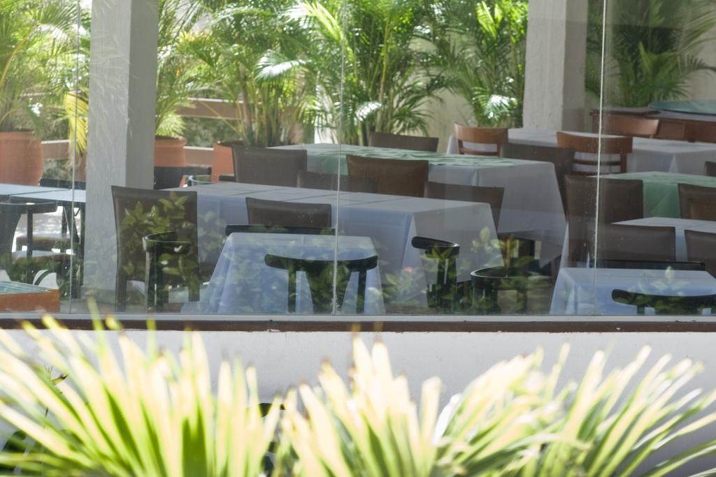 Oyo Hotel Arembepe Beach Hotel, Camacari Dış mekan fotoğraf